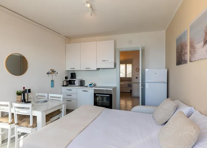 Panoramic Sea View In アパート オスペダレッティ